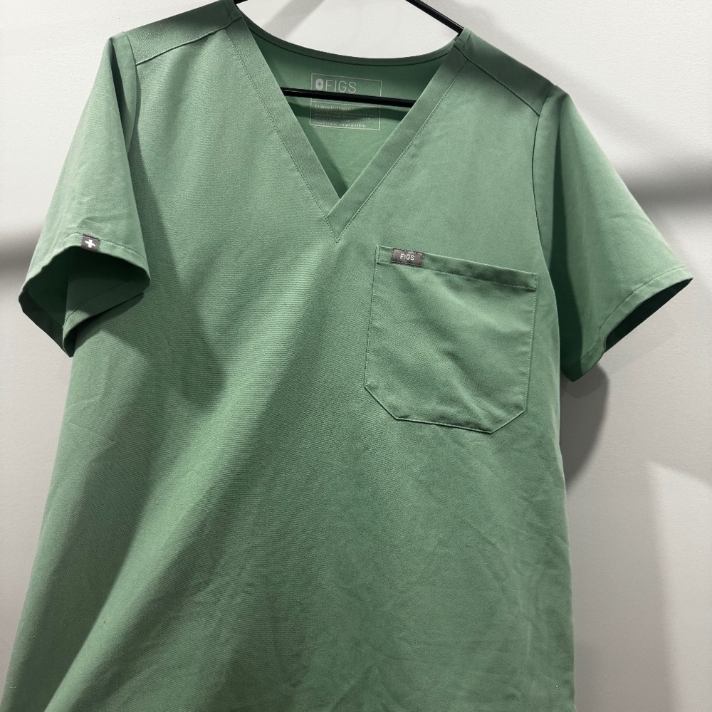 Jade FIGS joggers and Catarina scrub set